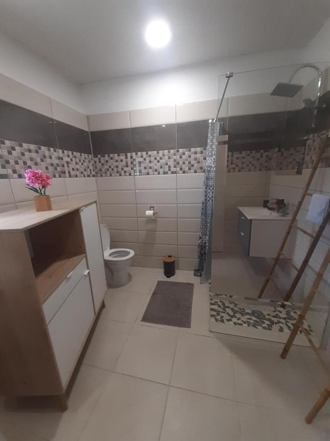 Bella Apartment Gros-Morne ภายนอก รูปภาพ